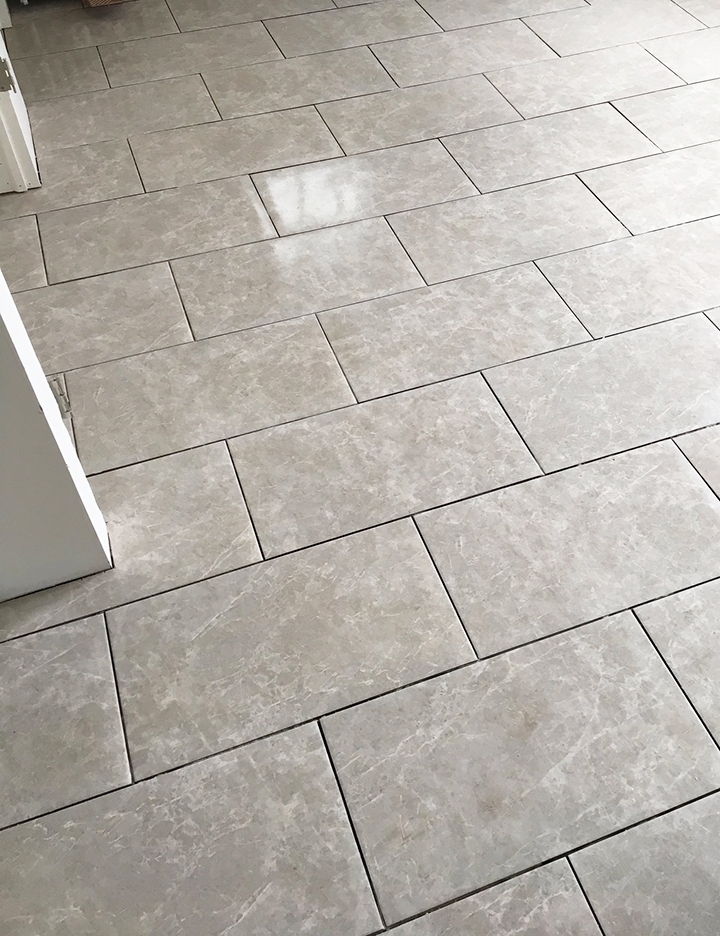 tile installation per square foot